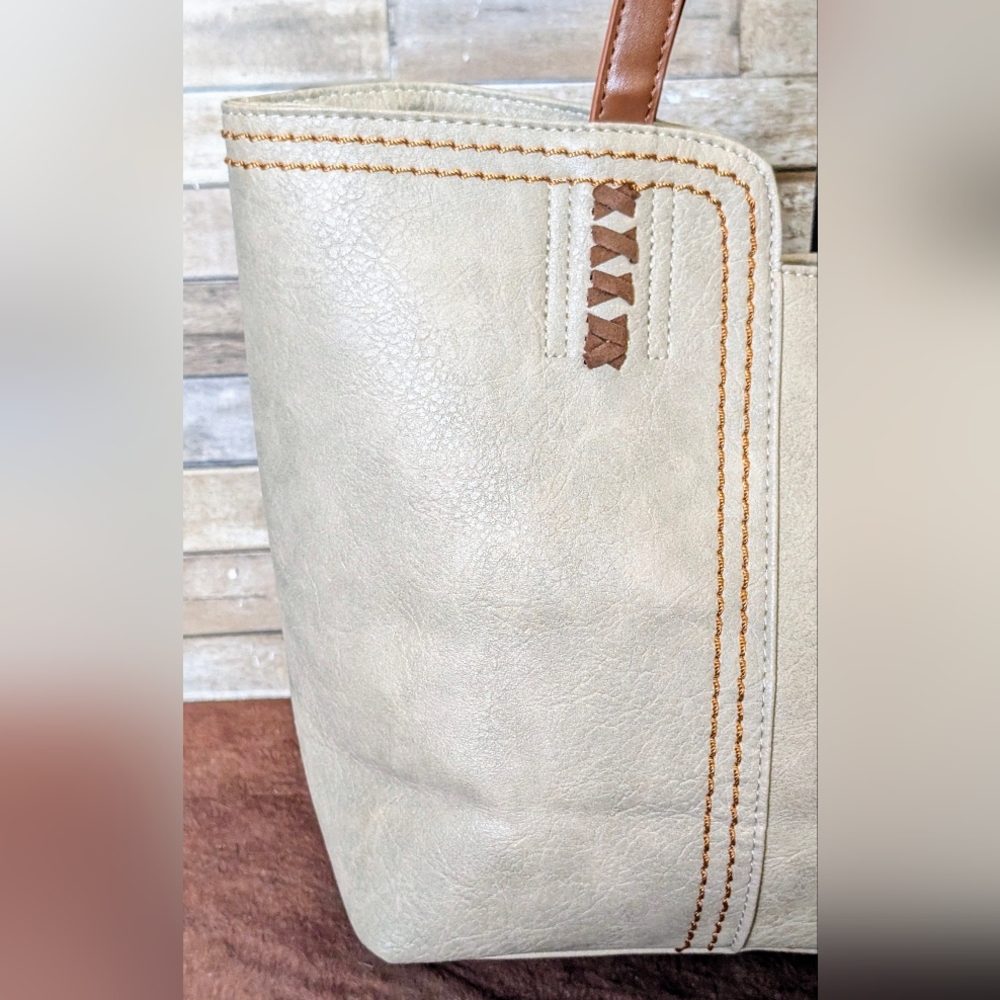 New Elegant Beige and Brown Tote Bag - Picture 2 of 16